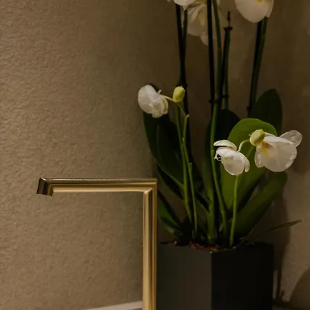 Casaly & Szálloda 5*