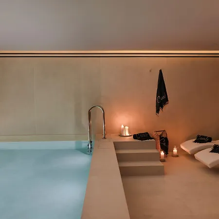 Hotel Casaly &
