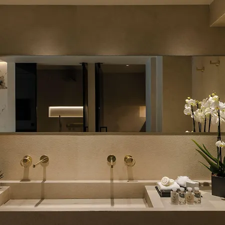 Casaly & Argostolion