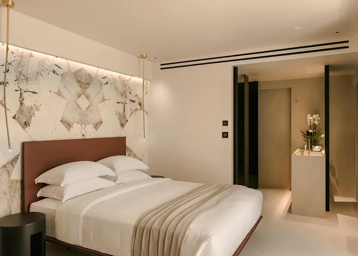 Casaly & Hotel