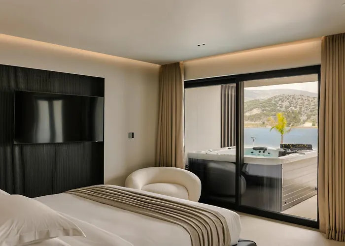 Hotel Casaly & 5*